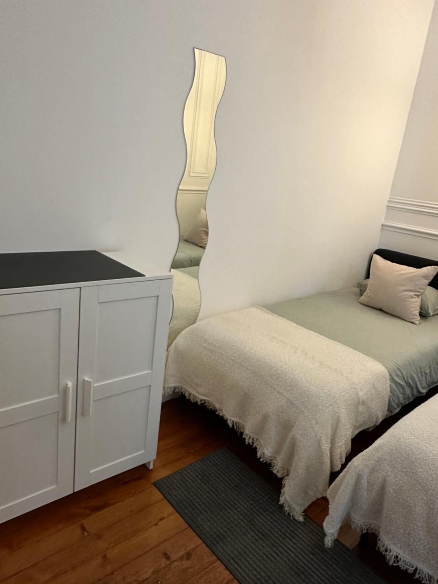 Garden Campo De Ourique Guest House - Hostel Lissabon Exterior foto